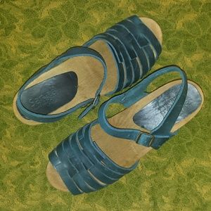 Sanita Hyben Square wood clog sandals